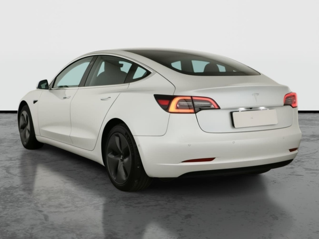 Tesla Model 3 Std Range Plus 52kWh 2020 5