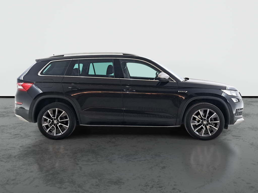Škoda Kodiaq 2.0 TDI 4x4 2021 8