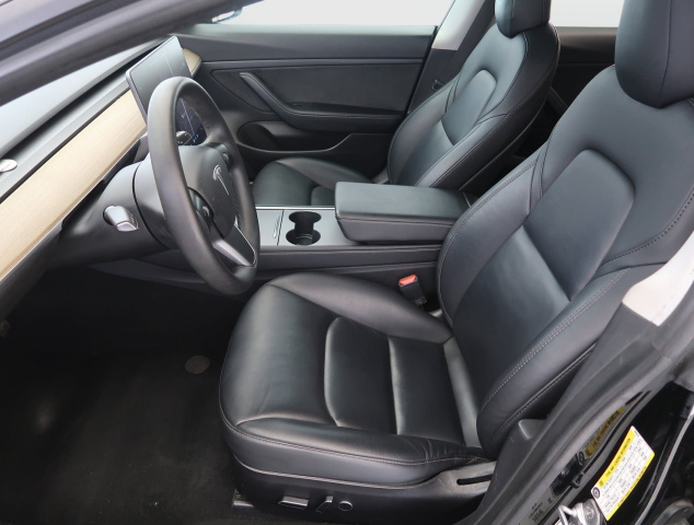 Tesla Model 3 Std Range Plus 55kWh 2021 13
