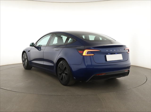Tesla Model 3 Standard Range LFP 2023 5