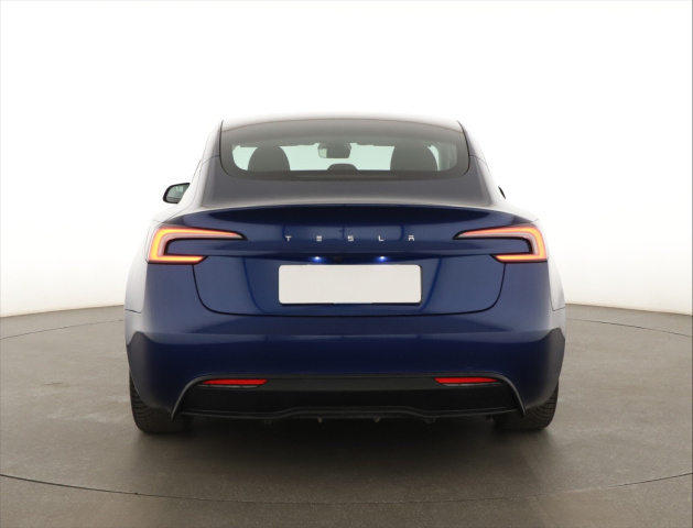 Tesla Model 3 Standard Range LFP 2023 6