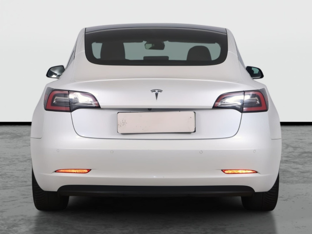 Tesla Model 3 Std Range Plus 52kWh 2020 6