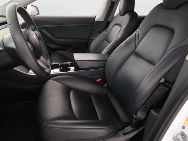 Tesla Model 3 Std Range Plus 52kWh 2020 13