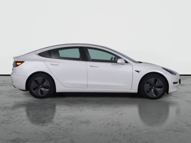 Tesla Model 3 Std Range Plus 52kWh 2020 8