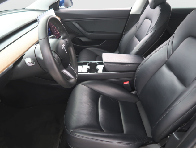 Tesla Model 3 Std Range Plus 52kWh 2019 13