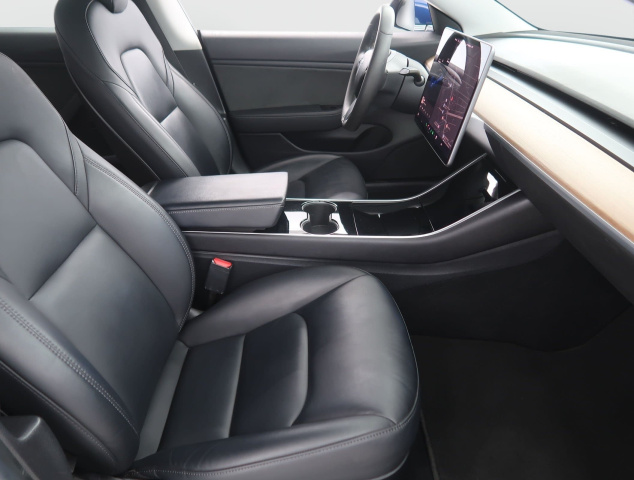 Tesla Model 3 Std Range Plus 52kWh 2019 10