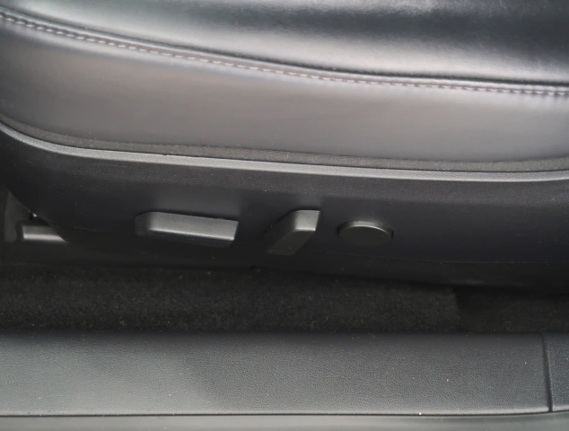 Tesla Model 3 Std Range Plus 52kWh 2019 24