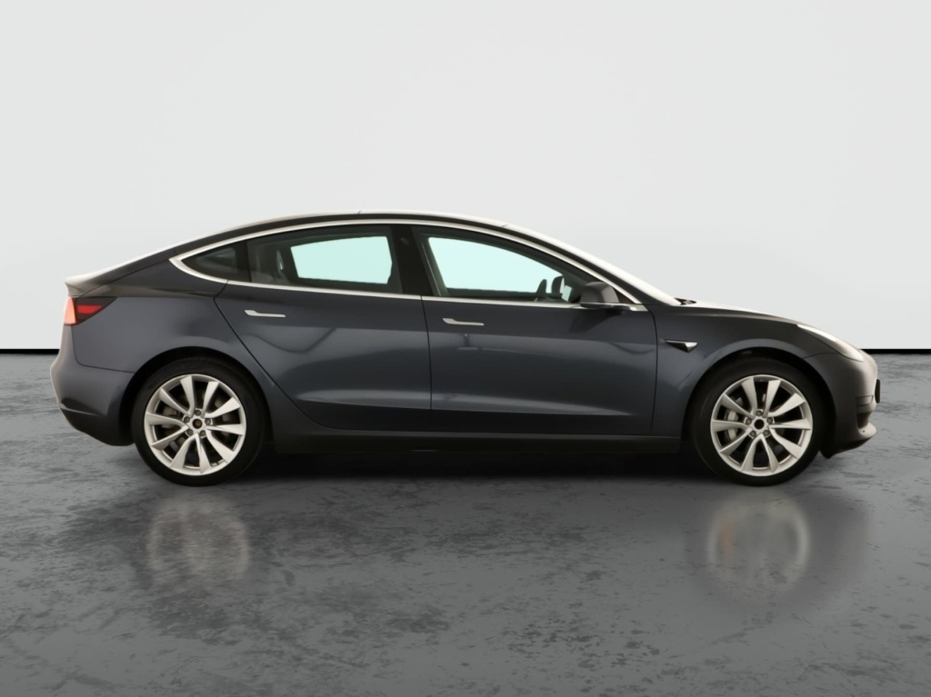 Tesla Model 3 2020 8