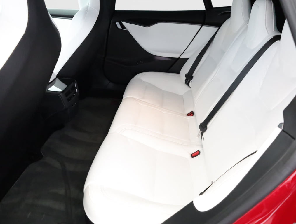 Tesla Model S 4x4 2019 12