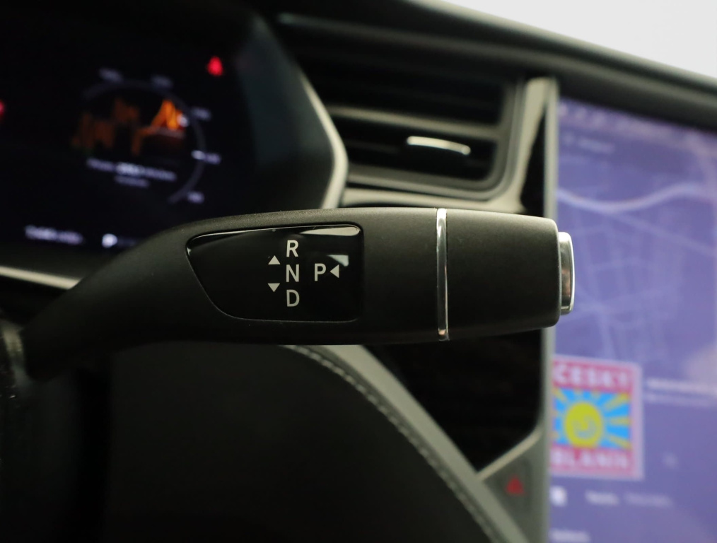 Tesla Model S 4x4 2019 24