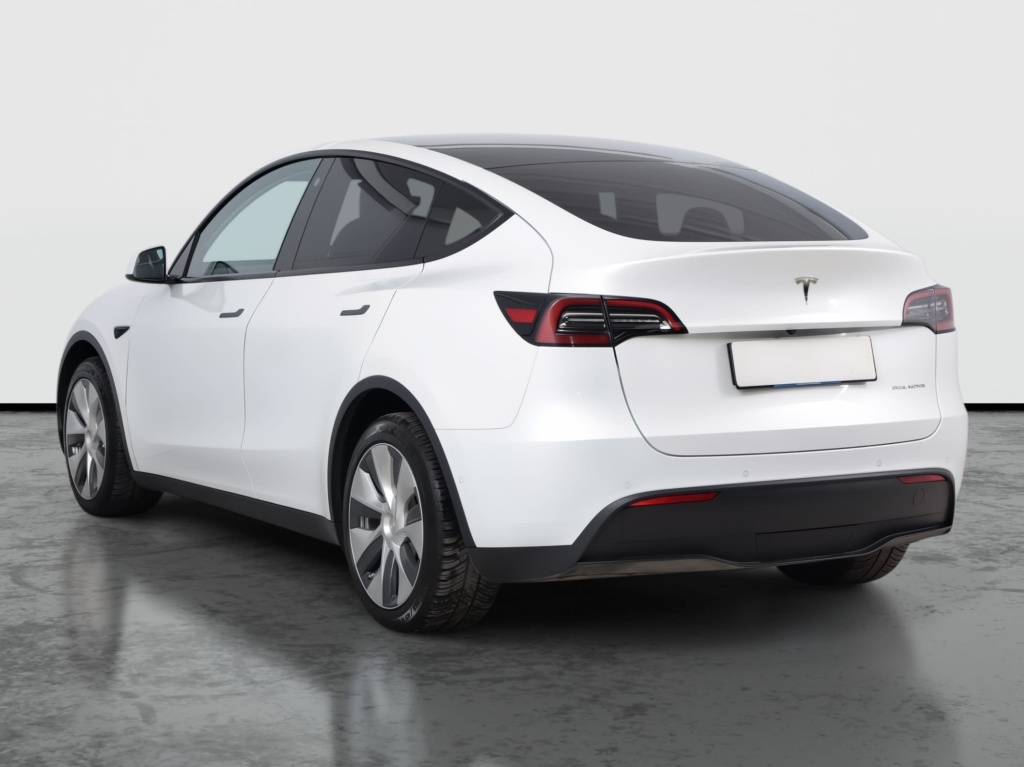Tesla Model Y 4x4 2022 5
