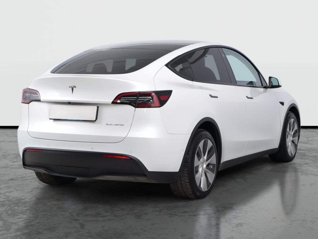 Tesla Model Y 4x4 2022 7