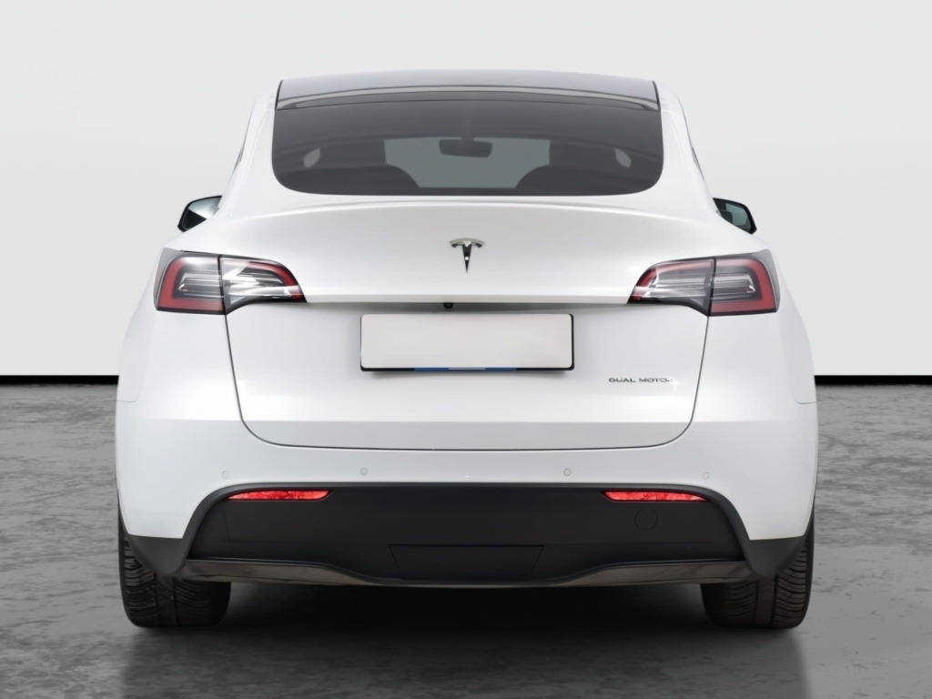 Tesla Model Y 4x4 2022 6