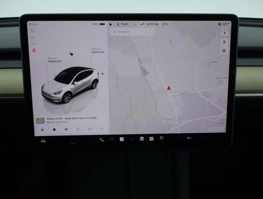 Tesla Model Y 2023 14