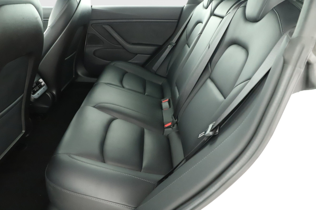 Tesla Model 3 2019 12