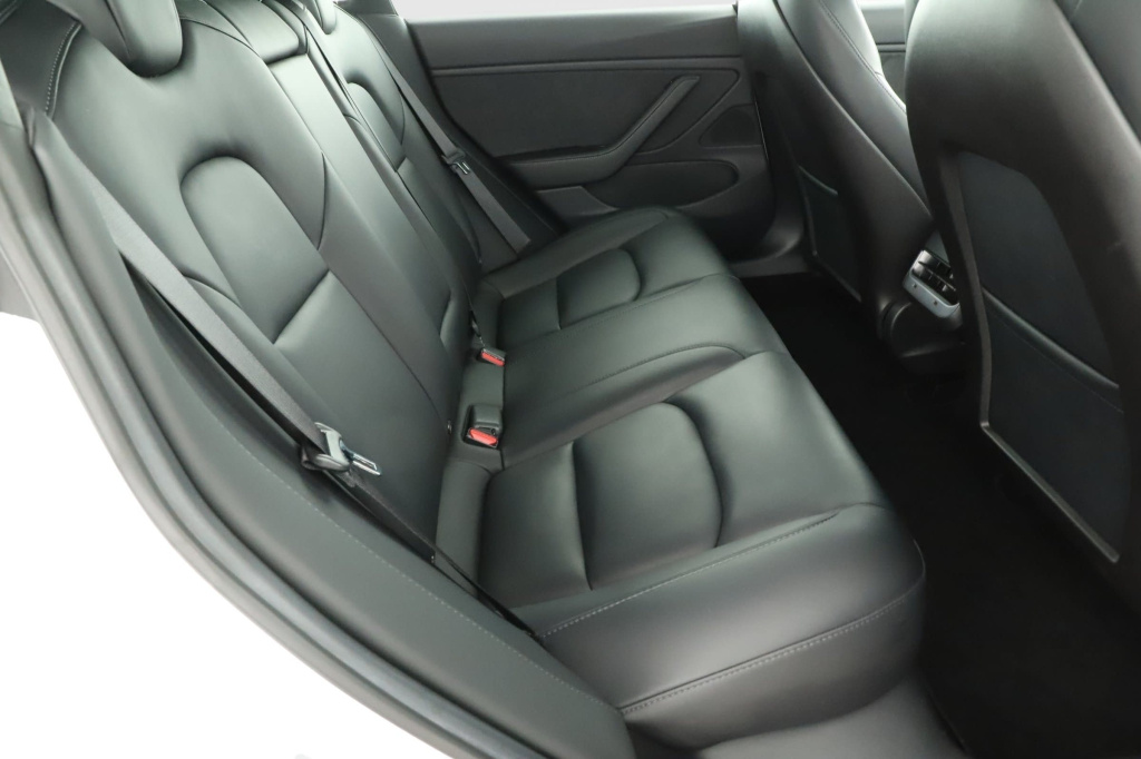 Tesla Model 3 2019 11