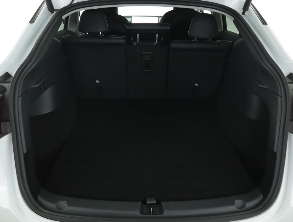 Tesla Model Y 4x4 2022 17