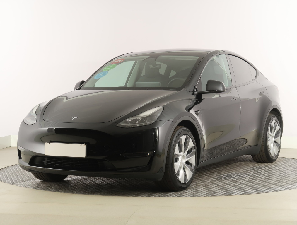 Tesla Model Y 4x4 2023 3