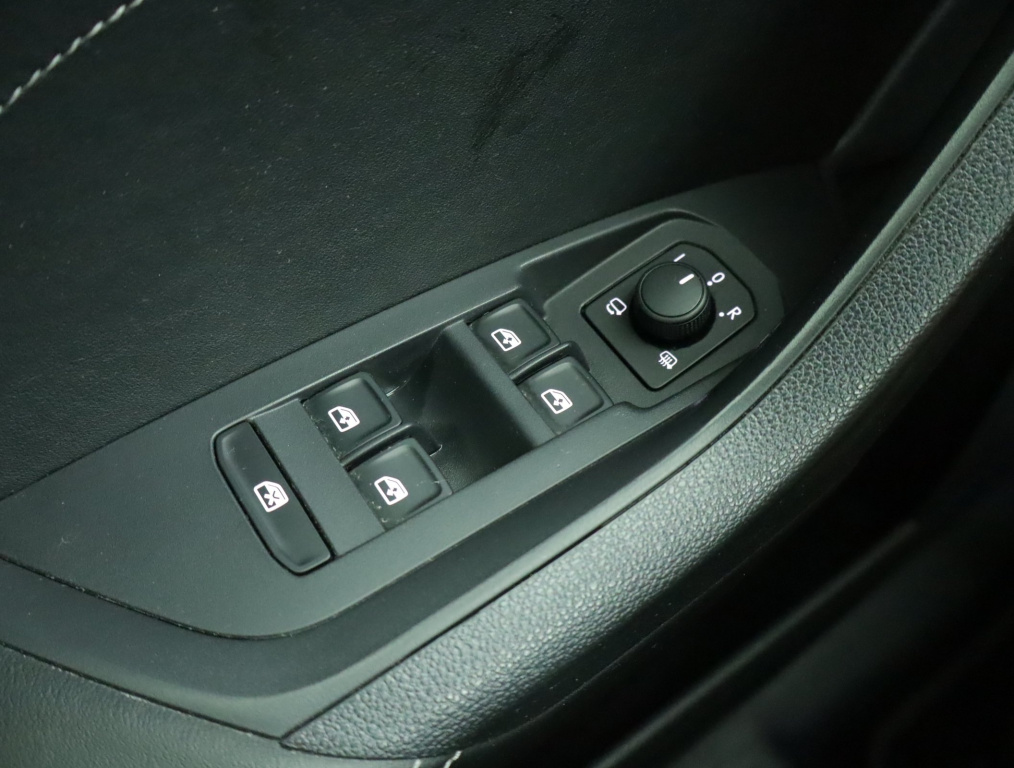 Tesla Model Y 4x4 2022 20