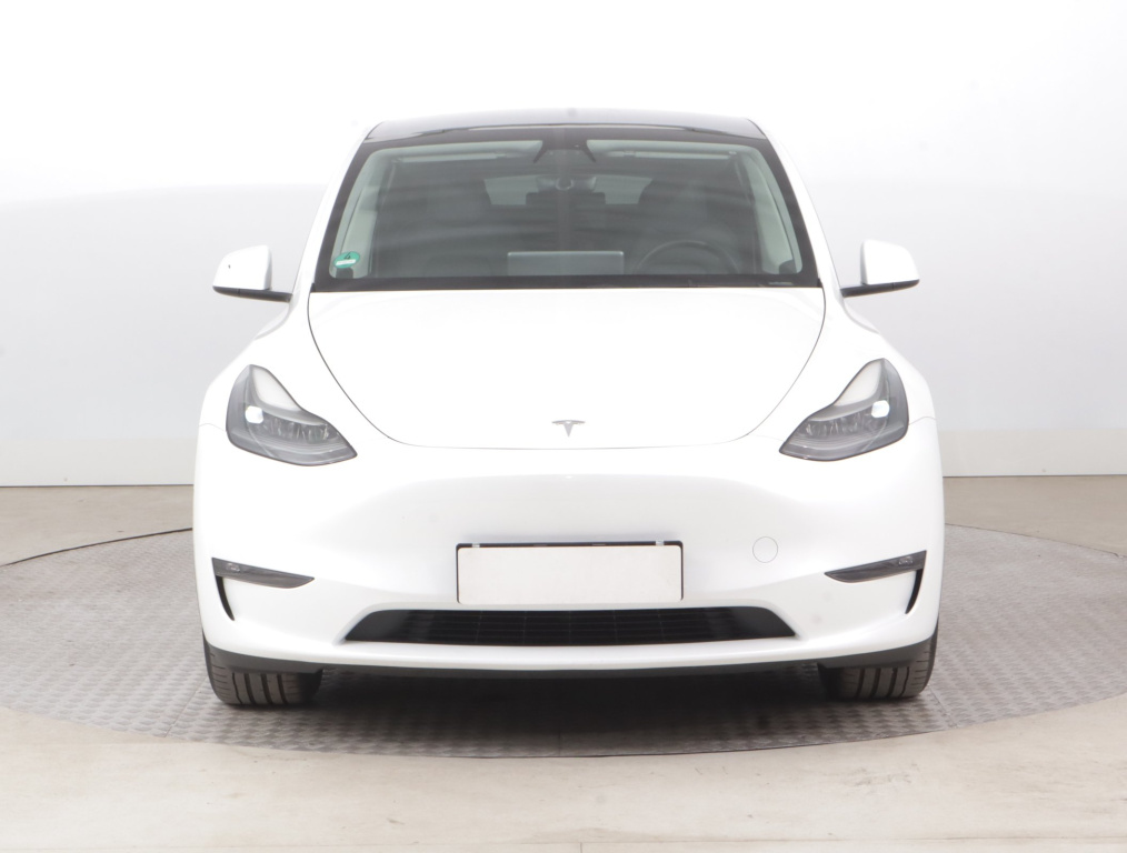 Tesla Model Y 4x4 2023 2