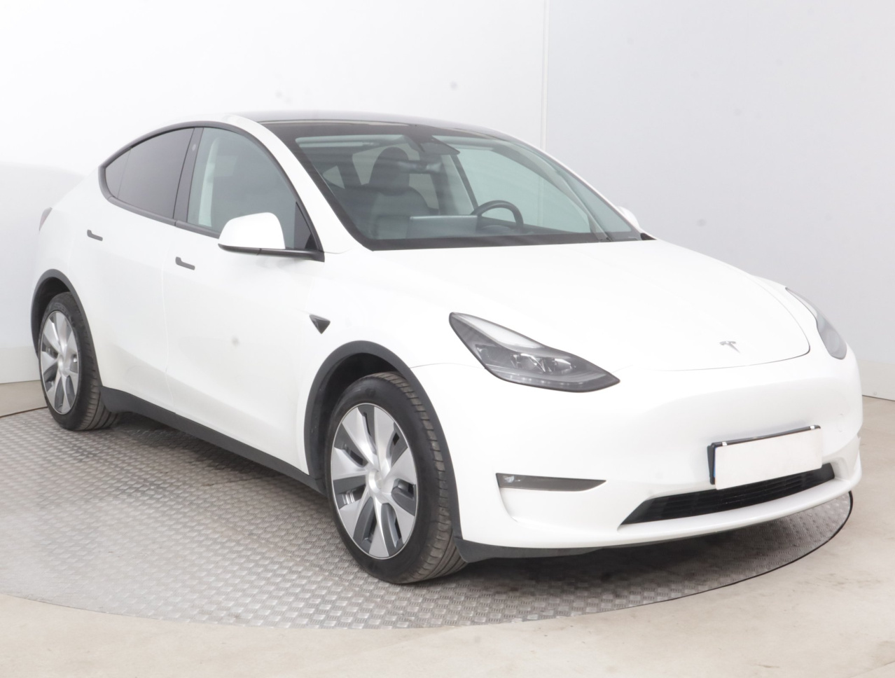 Tesla Model Y 4x4 2023