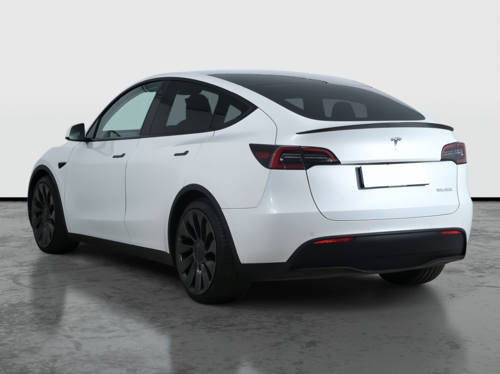 Tesla Model Y 4x4 2022 5