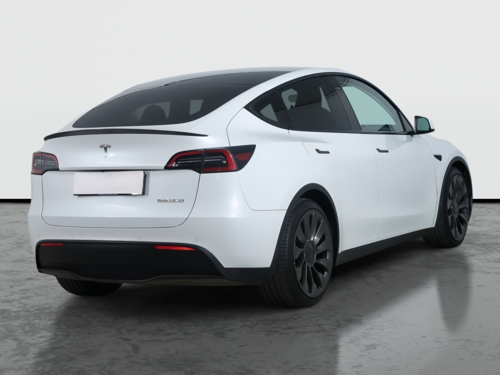 Tesla Model Y 4x4 2022 7