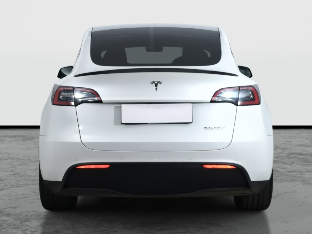 Tesla Model Y 4x4 2022 6