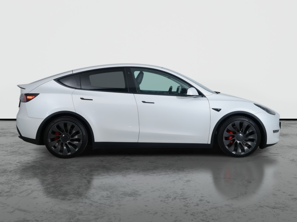 Tesla Model Y 4x4 2022 8