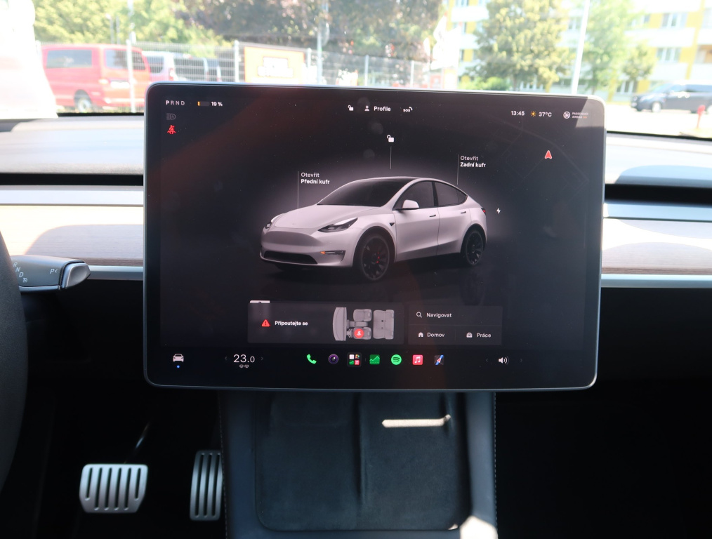 Tesla Model Y 4x4 2022 15