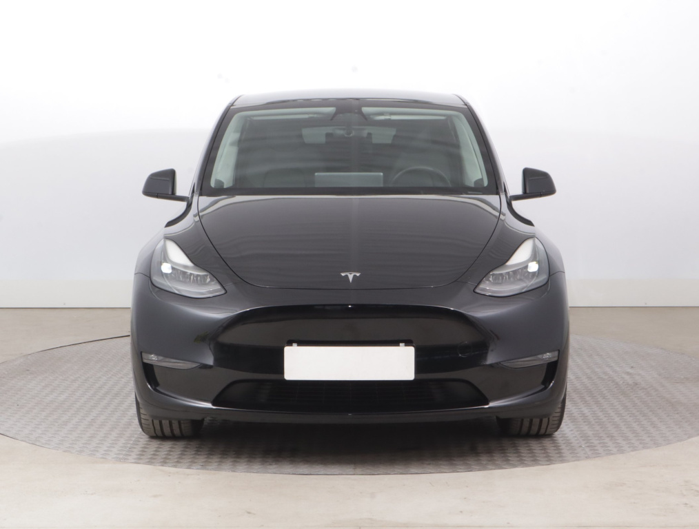 Tesla Model Y 4x4 2023 2