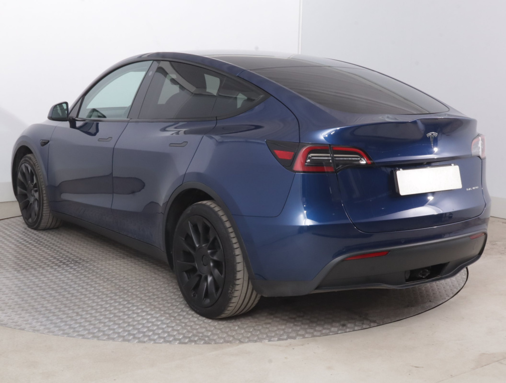 Tesla Model Y 4x4 2022 5