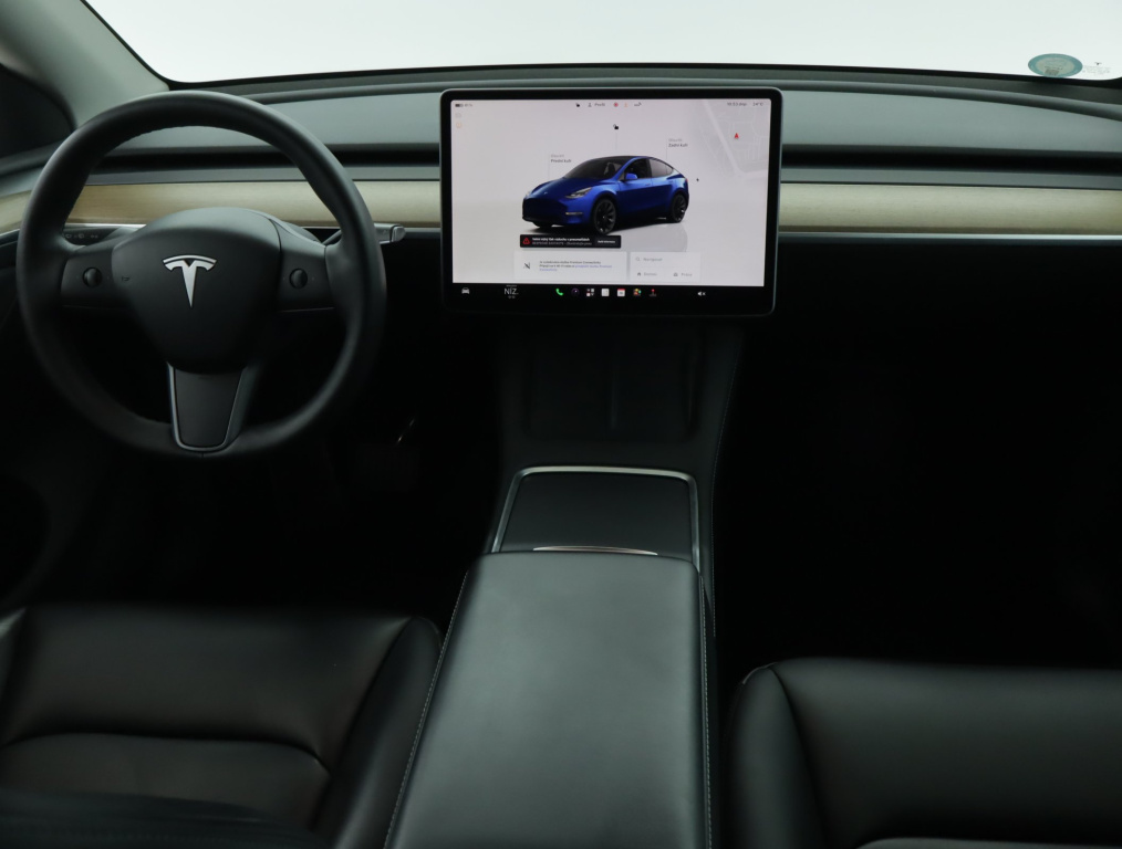 Tesla Model Y 4x4 2022 9