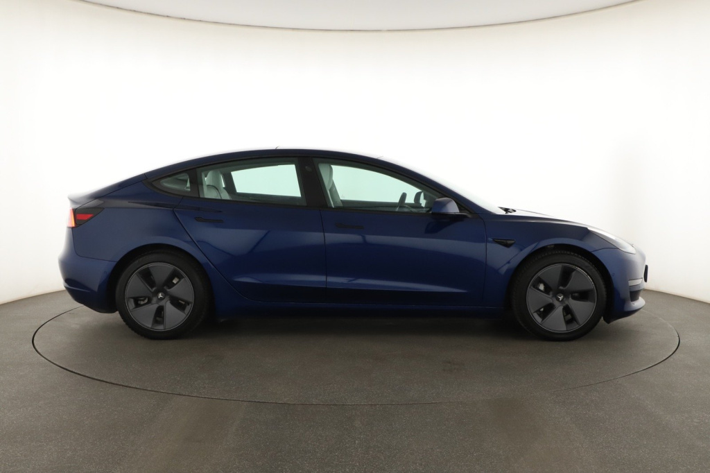 Tesla Model 3 4x4 2020 8