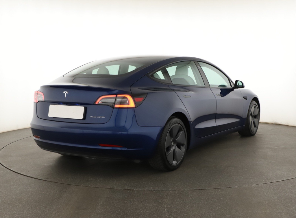Tesla Model 3 4x4 2020 7