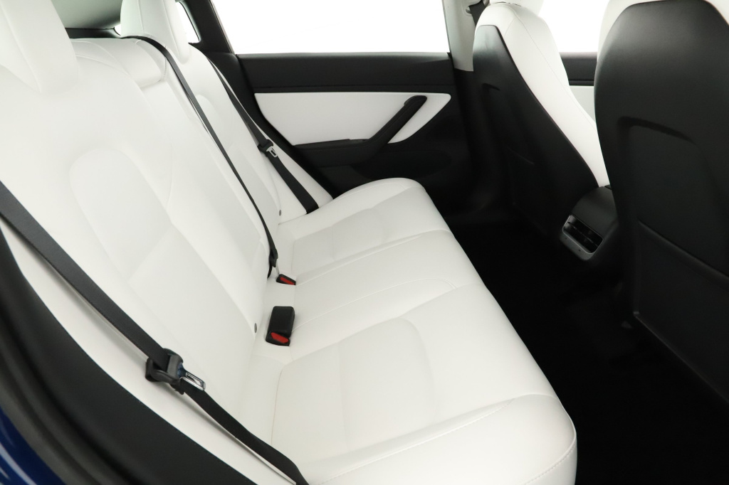 Tesla Model 3 4x4 2020 11