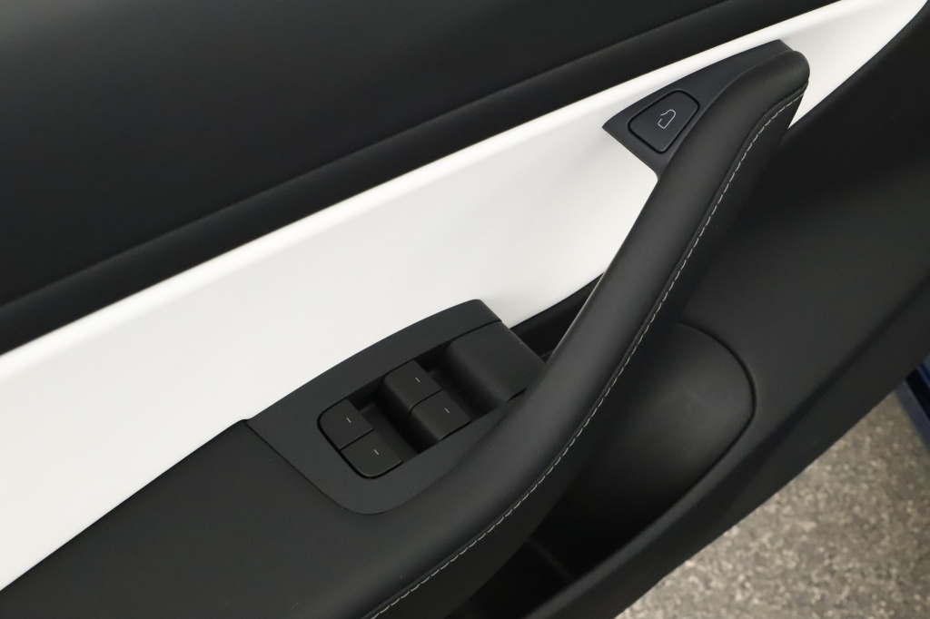 Tesla Model 3 4x4 2020 15