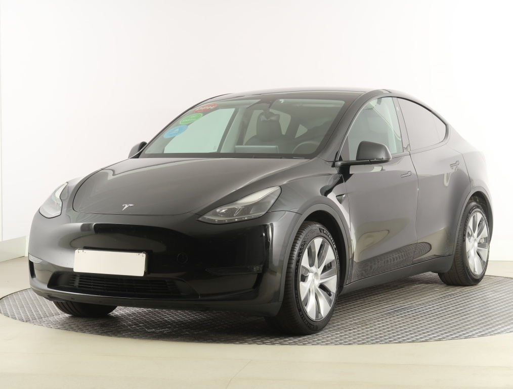 Tesla Model Y 4x4 2023 3