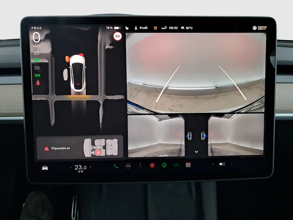 Tesla Model Y 4x4 2023 18
