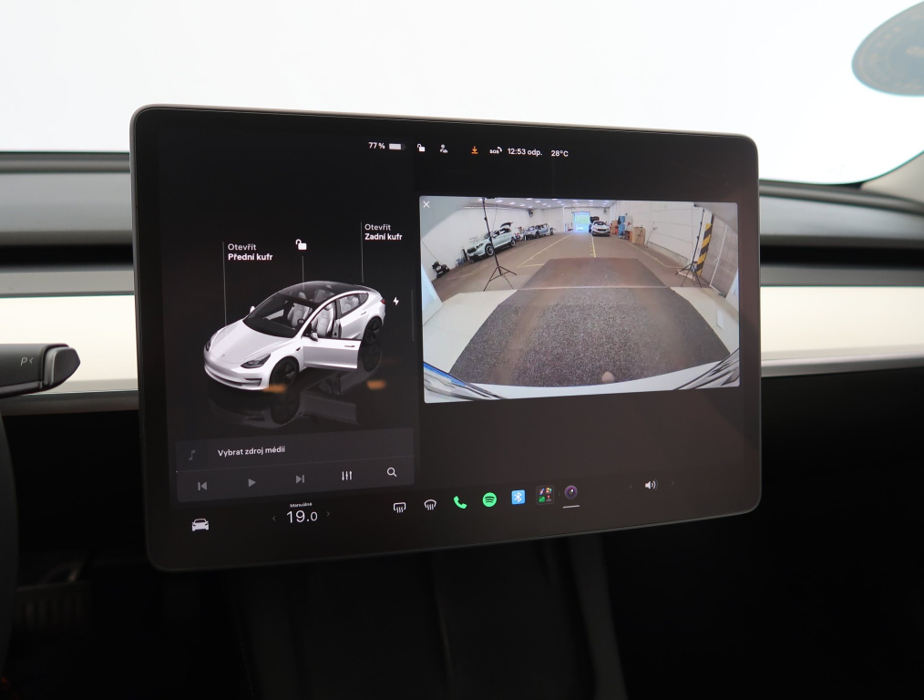 Tesla Model 3 4x4 2022 21