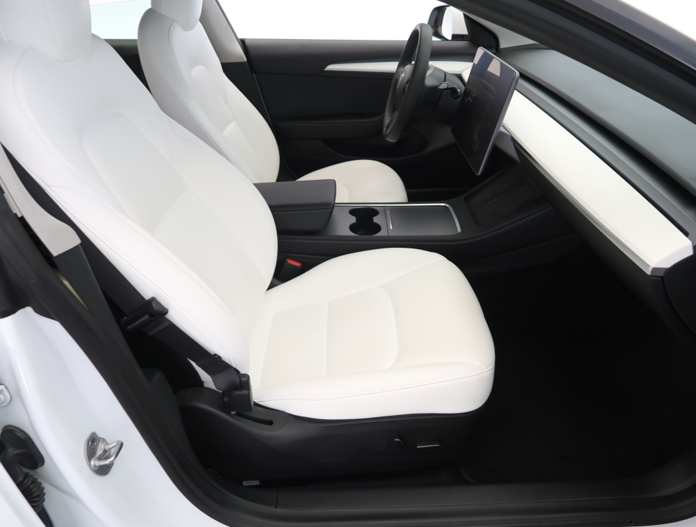 Tesla Model 3 4x4 2022 10