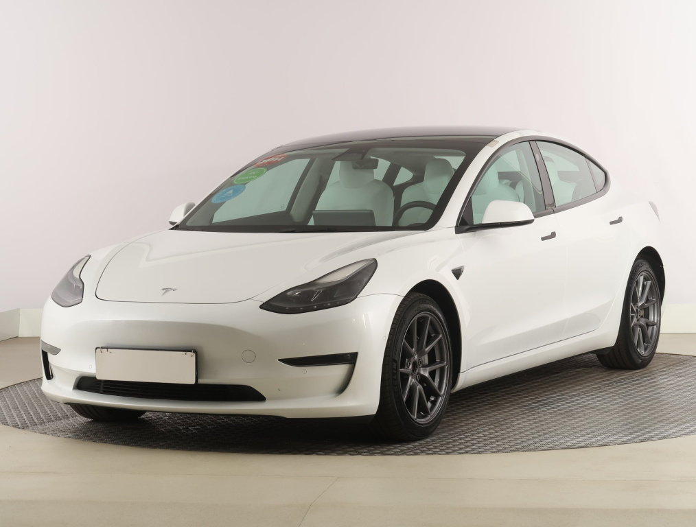 Tesla Model 3 4x4 2022 3