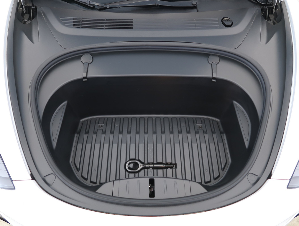 Tesla Model 3 4x4 2022 18
