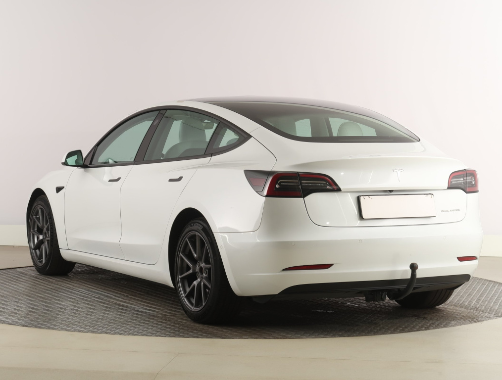 Tesla Model 3 4x4 2022 5