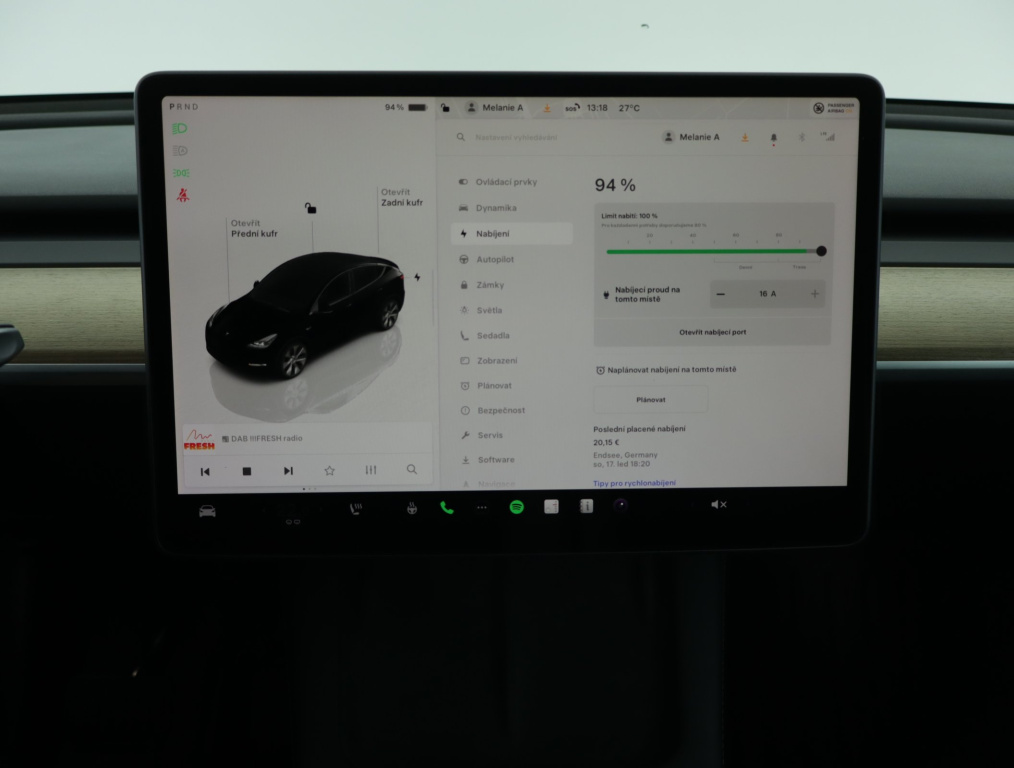 Tesla Model Y 4x4 2022 14