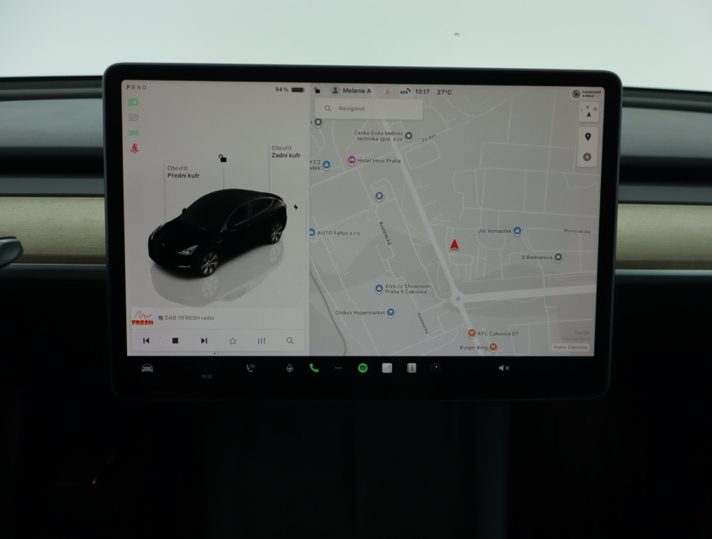 Tesla Model Y 4x4 2022 15