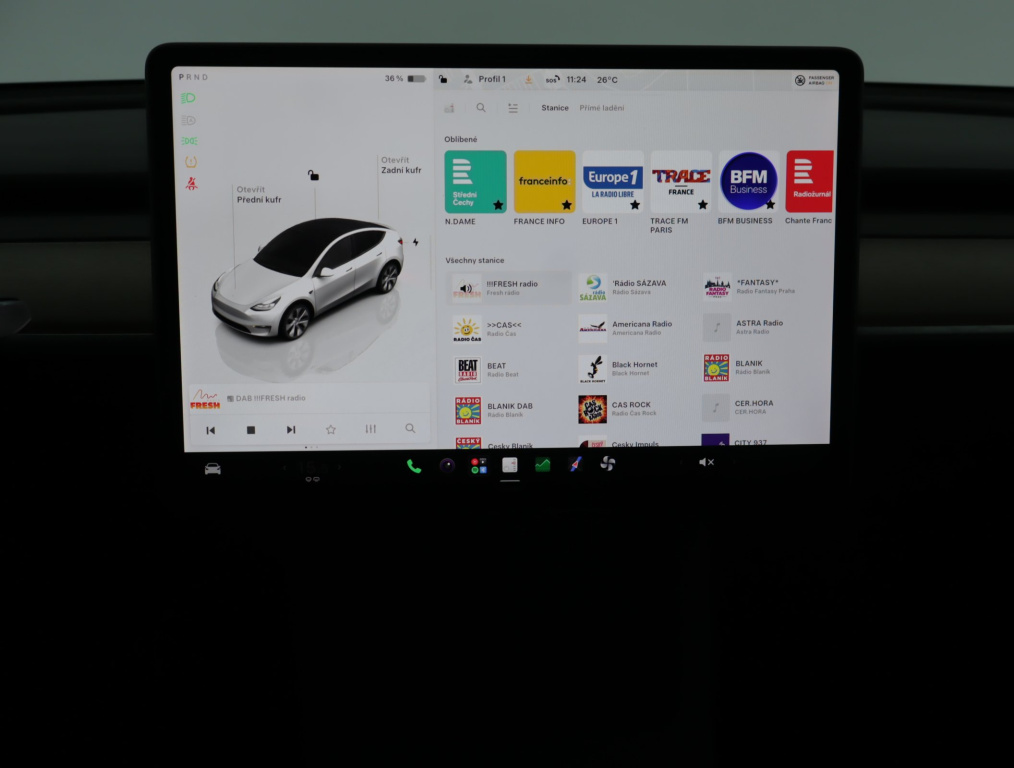 Tesla Model Y 4x4 2023 15