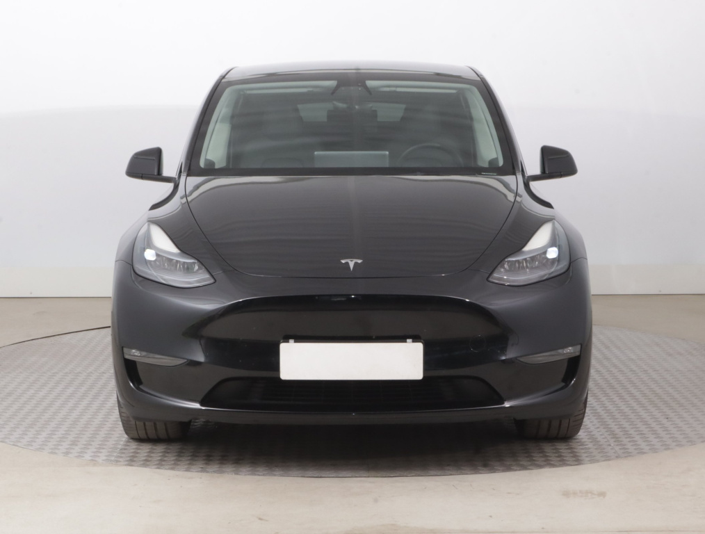 Tesla Model Y 4x4 2023 2