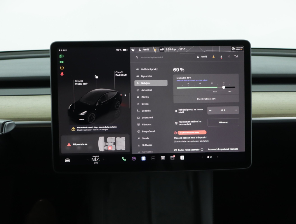 Tesla Model Y 4x4 2023 14
