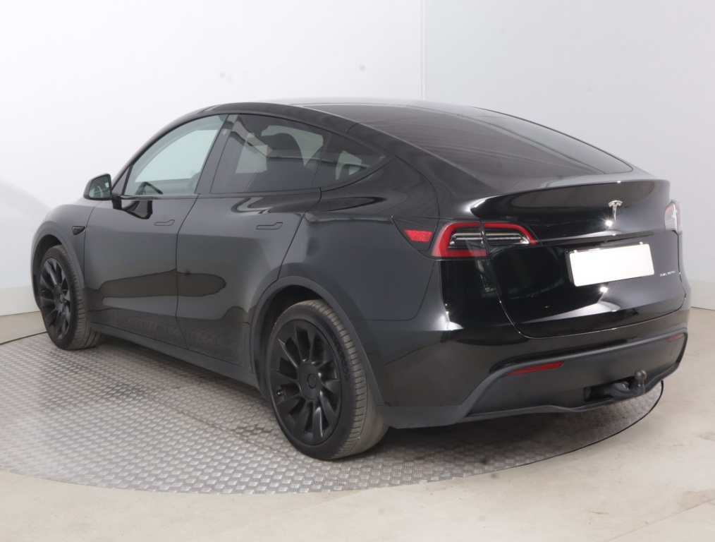 Tesla Model Y 4x4 2023 5